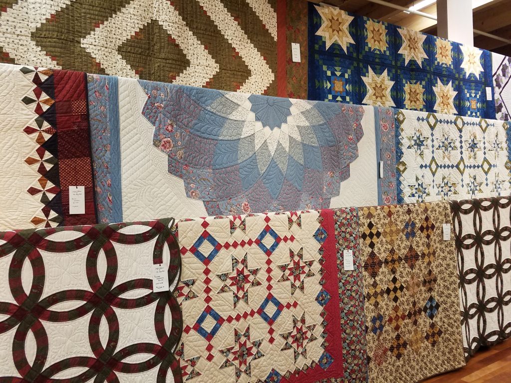 Amish Quilts In Shipshewana In Dragonfly Quilts Blog